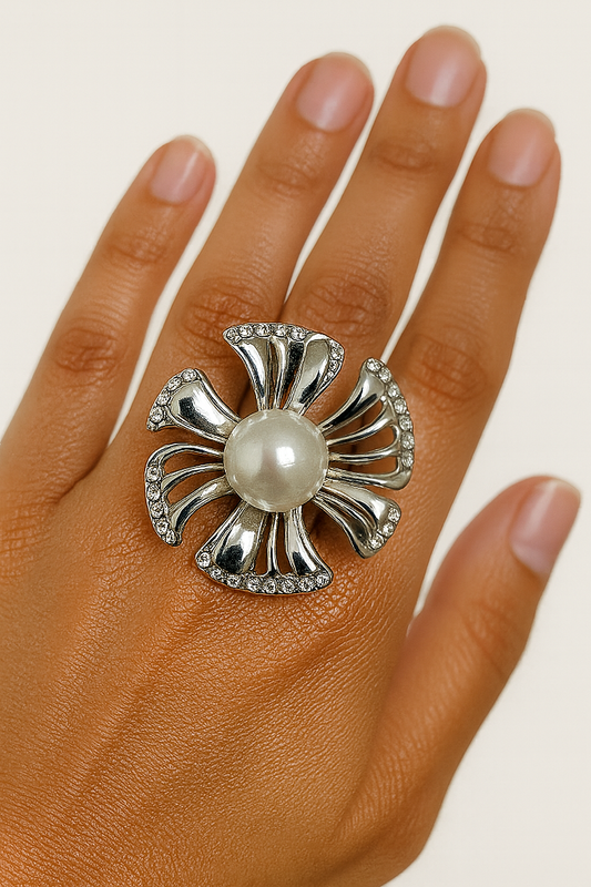 Statement Pearl Flower Ring – Elegant Cocktail Jewelry for Women