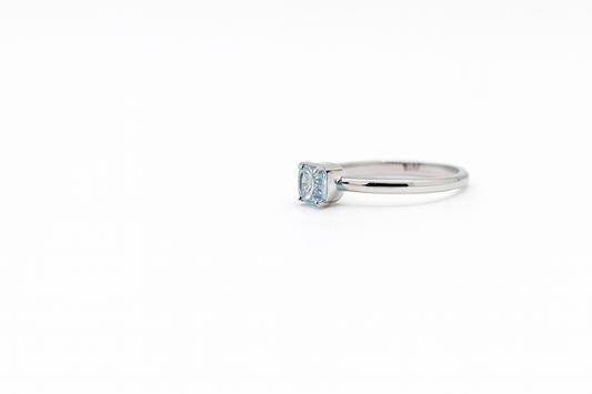 Fancy Vivid Blue Diamond Ring 14k White Gold (US Size 7)